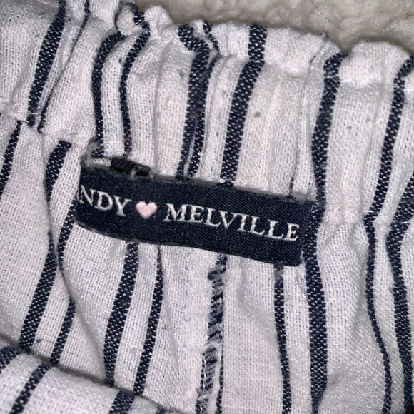 BRANDY MELVILLE STRIPED SHORTS ✨ - Picture 3 of 4